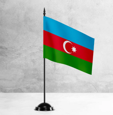 Настольный флажок Азербайджана 15х22 см